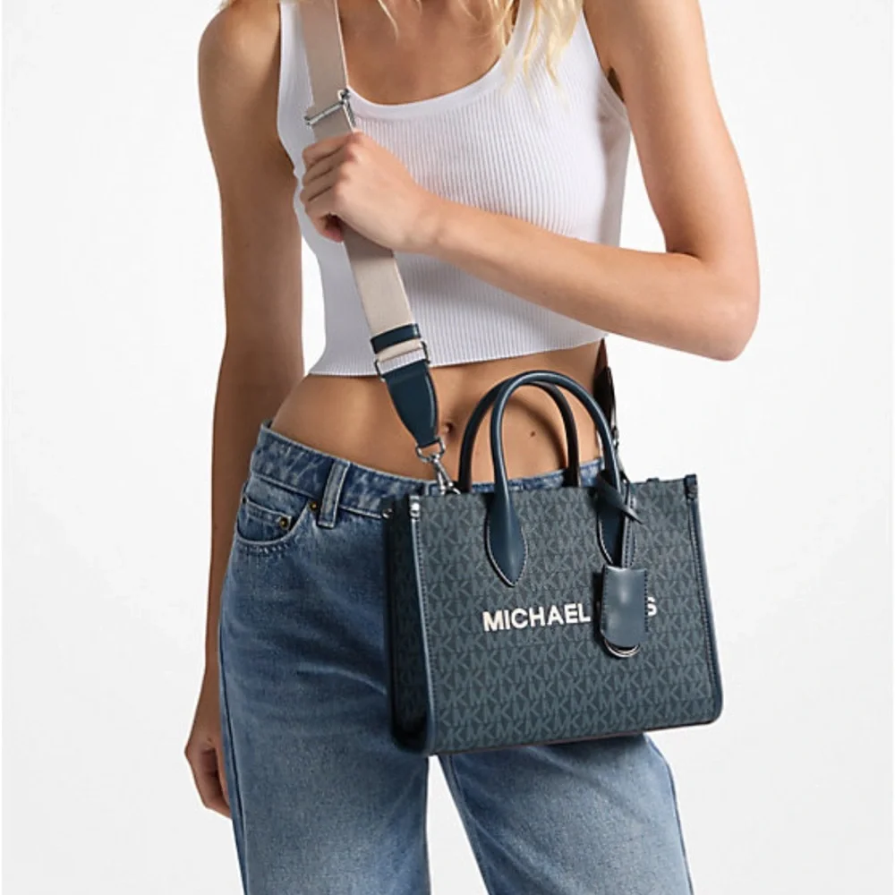 Michael Kors Mirella Small Signature Logo Crossbody Bag
Admiral 
NWT - Picture 5 of 16